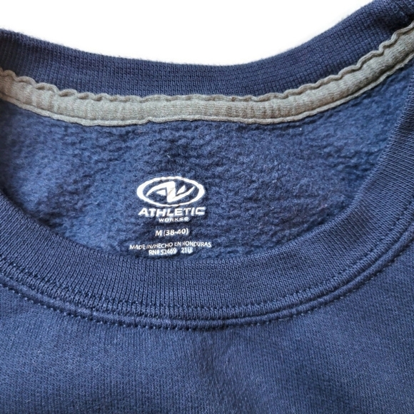 Athletic Works Pullover Medium - Picture 3 of 3